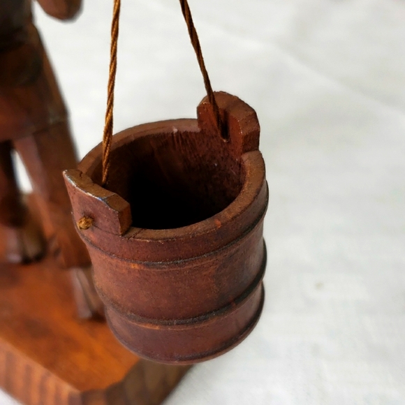 Vintage hand carved Asian water carrier - Picture 3 of 9